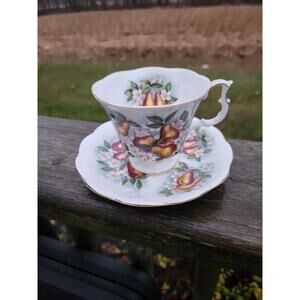 Royal Albert Orchard Series Harvest Pear Teacup & Saucer Bone China England